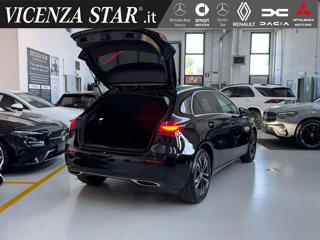 MERCEDES-BENZ A 180 usata, con Vetri oscurati