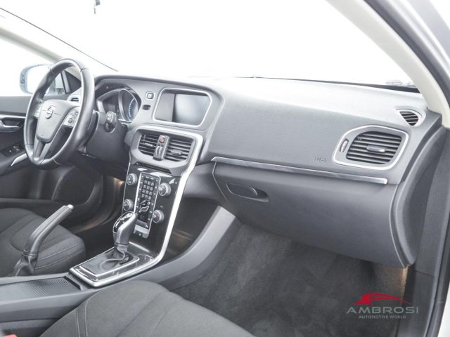 VOLVO V40 usata 11
