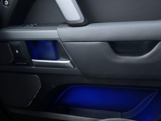 LAND ROVER Defender usata, con Fari LED