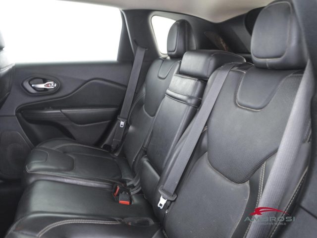 JEEP Cherokee usata 9