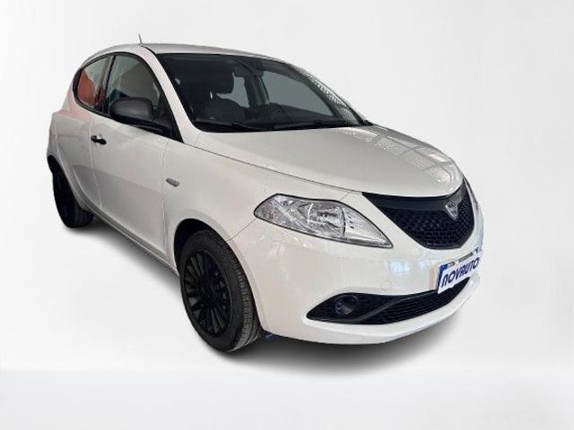 LANCIA Ypsilon usata, con ABS