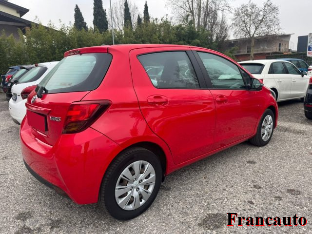 TOYOTA Yaris usata, con Airbag