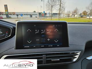PEUGEOT 3008 usata, con Isofix
