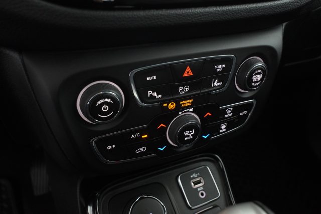 JEEP Compass usata 11