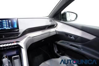 PEUGEOT 5008 usata, con Airbag testa