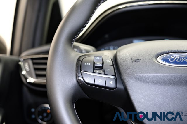 FORD Fiesta usata, con Fari LED
