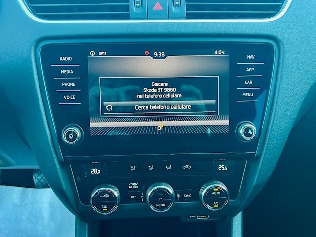 SKODA Octavia usata, con Bracciolo