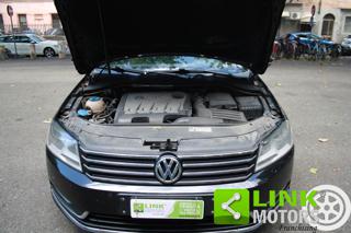 VOLKSWAGEN Passat usata, con Isofix