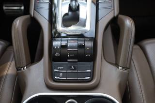 PORSCHE Cayenne usata, con USB