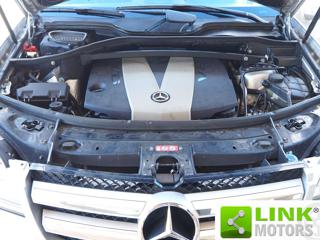 MERCEDES-BENZ GL 350 usata, con Sensori di parcheggio posteriori