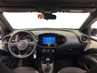 TOYOTA Aygo X usata, con USB