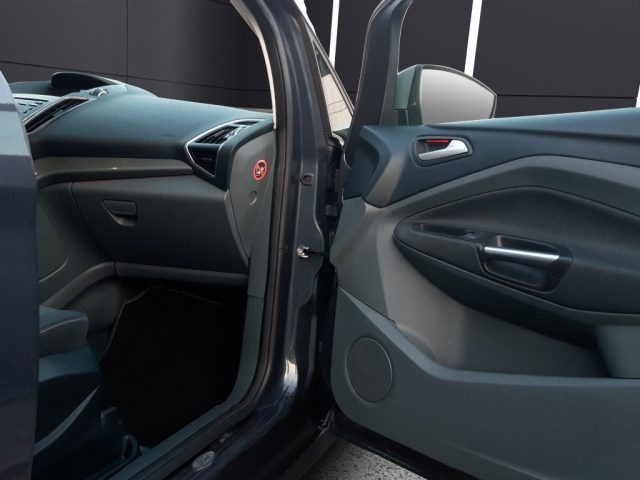 FORD C-Max usata, con Volante in pelle