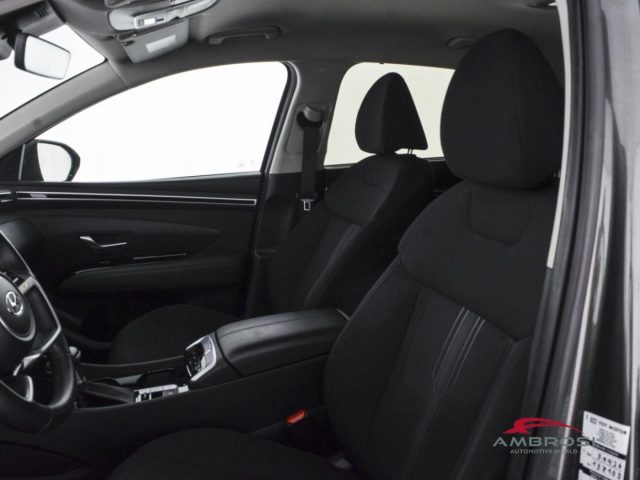 HYUNDAI Tucson usata 8