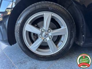 VOLVO V40 usata, con Autoradio digitale