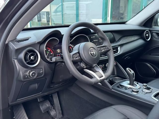 ALFA ROMEO Stelvio usata, con Cerchi in lega
