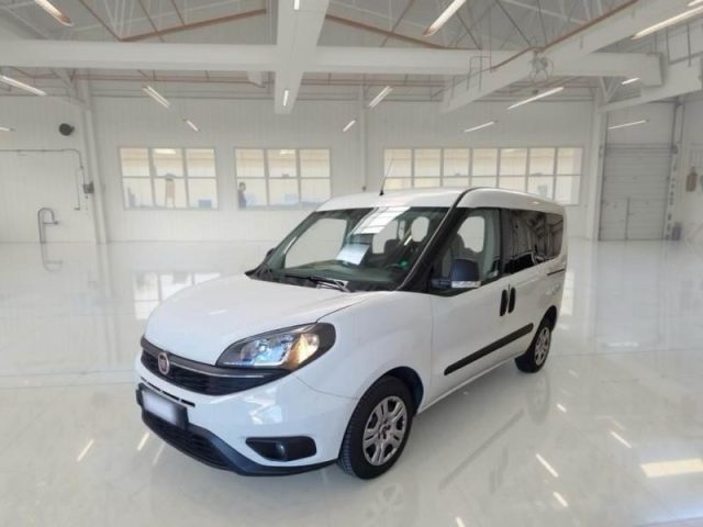 FIAT Doblo usata, con Airbag Passeggero