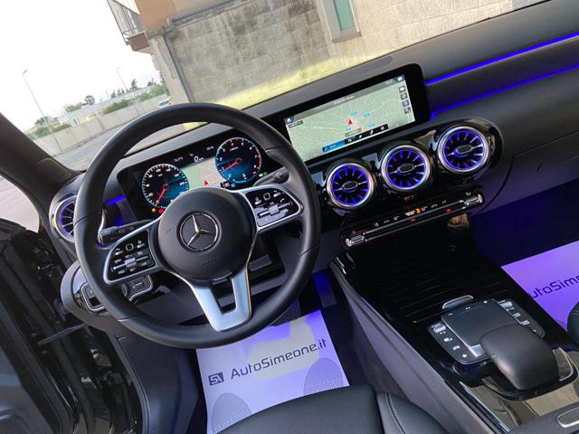 MERCEDES-BENZ A 180 usata, con Leve al volante
