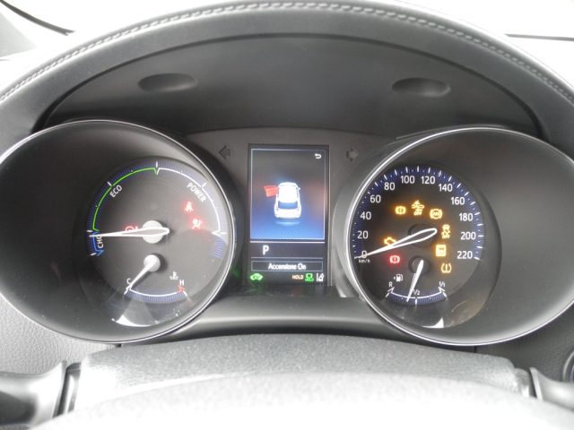 TOYOTA C-HR usata, con Touch screen