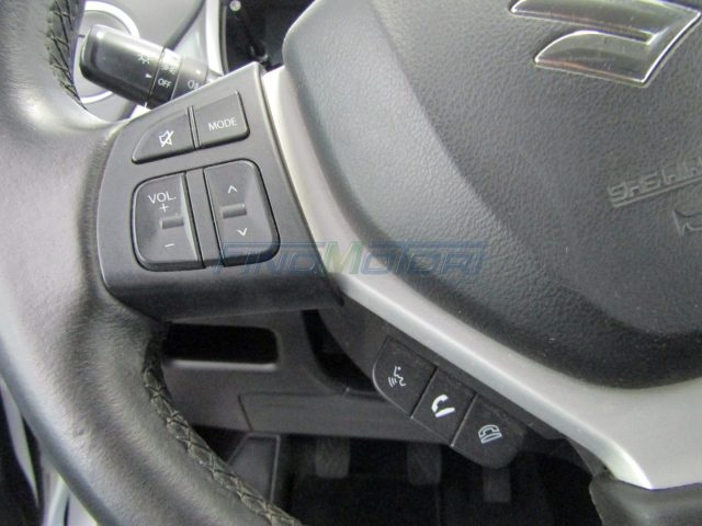 SUZUKI Vitara usata, con USB