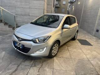 HYUNDAI i20 usata, con Airbag laterali