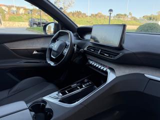 PEUGEOT 3008 usata, con USB