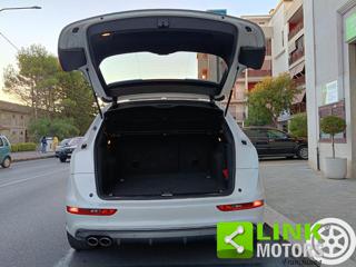 AUDI Q5 usata, con Sedile posteriore sdoppiato