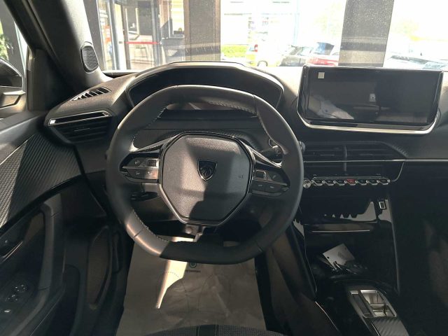 PEUGEOT 2008 usata, con Fari LED