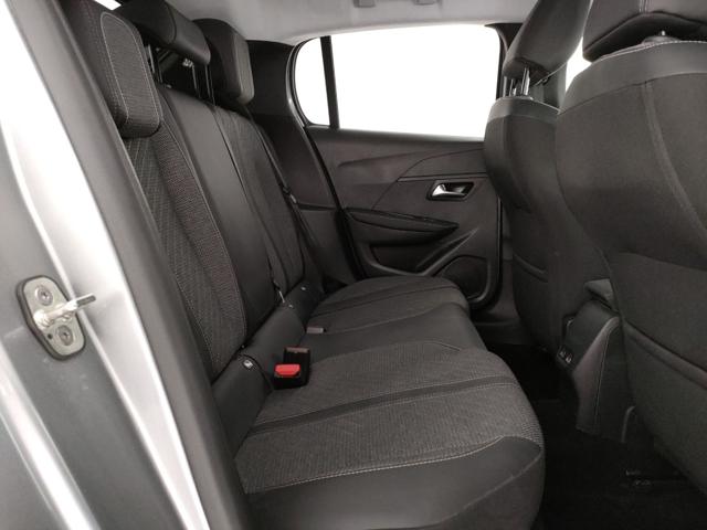 PEUGEOT 208 usata, con Sedile posteriore sdoppiato