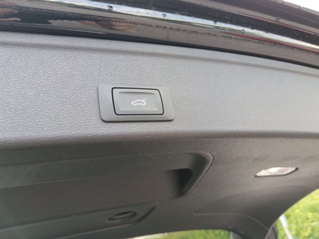 AUDI A4 usata, con Alzacristalli elettrici
