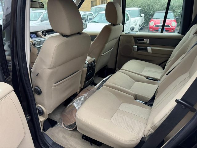 LAND ROVER Discovery usata, con Controllo trazione