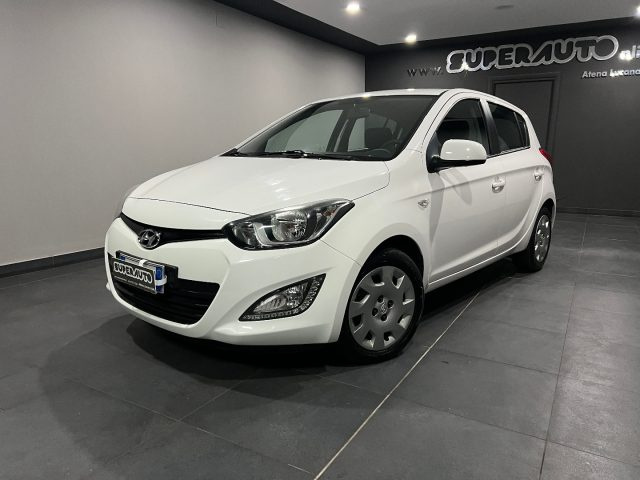 HYUNDAI i20 usata, con Airbag laterali