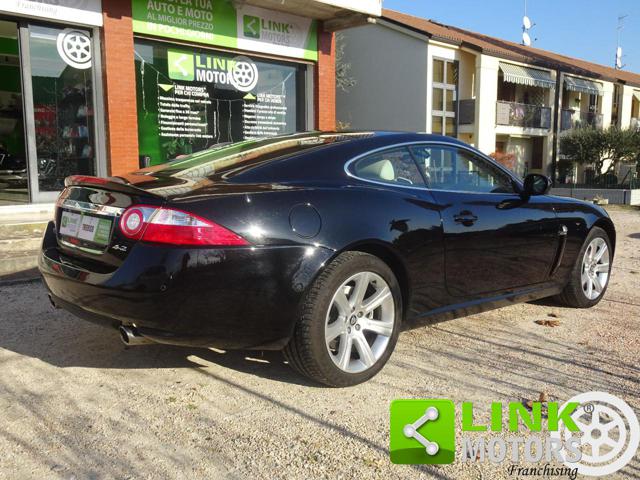 JAGUAR XK usata, con Autoradio