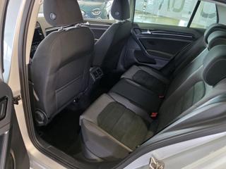 VOLKSWAGEN Golf usata, con Park Distance Control