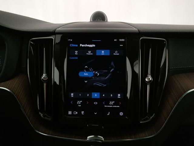 VOLVO XC60 usata, con Volante in pelle