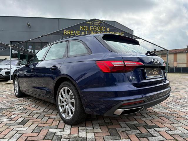 AUDI A4 usata, con Autoradio