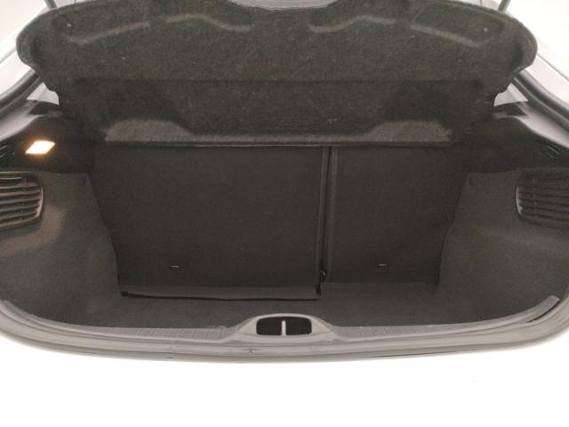 PEUGEOT 208 usata, con Autoradio digitale