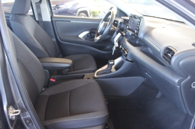 TOYOTA Yaris usata, con Cruise Control