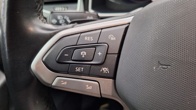 VOLKSWAGEN Taigo usata, con Sistema di navigazione