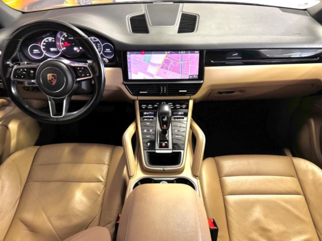 PORSCHE Cayenne usata, con Autoradio