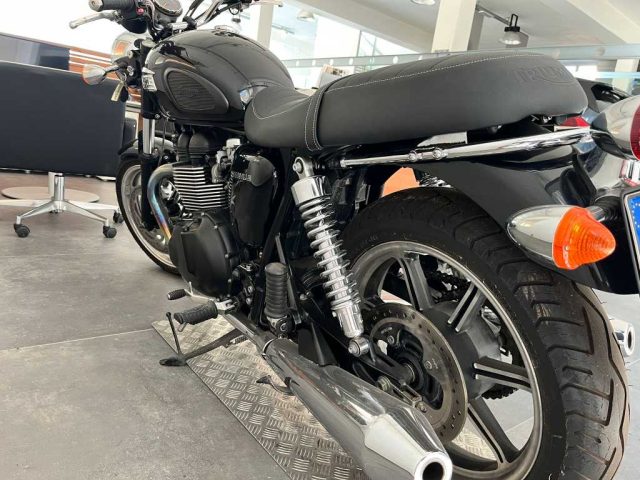 TRIUMPH Bonneville usata 4