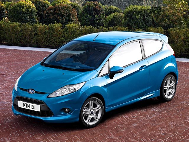 FORD Fiesta usata, con ABS