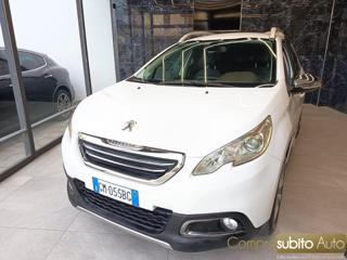 PEUGEOT 2008 usata, con Airbag