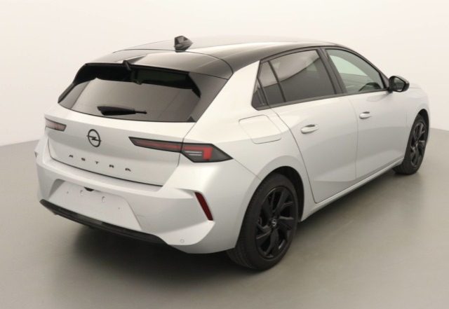 OPEL Astra usata, con Boardcomputer
