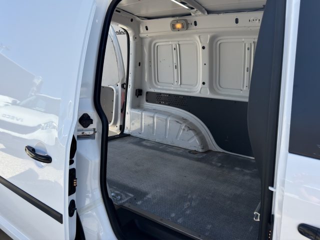 VOLKSWAGEN Caddy usata, con Controllo trazione