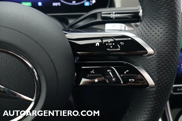 MERCEDES-BENZ GLC 300 usata, con Autoradio digitale
