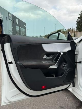 MERCEDES-BENZ CLA 200 usata, con Cerchi in lega