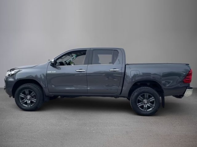TOYOTA Hilux usata, con Autoradio
