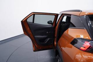 PEUGEOT 2008 usata, con Sistema di navigazione