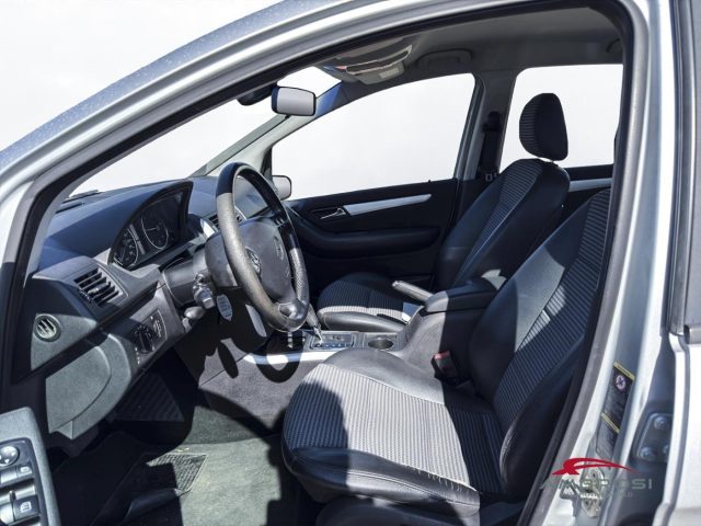 MERCEDES-BENZ A 180 usata 9