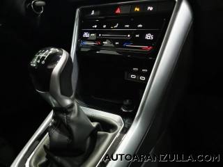 VOLKSWAGEN T-Roc usata, con USB